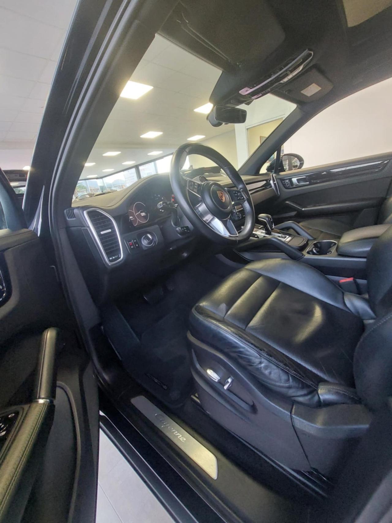 Porsche Cayenne 3.0 V6