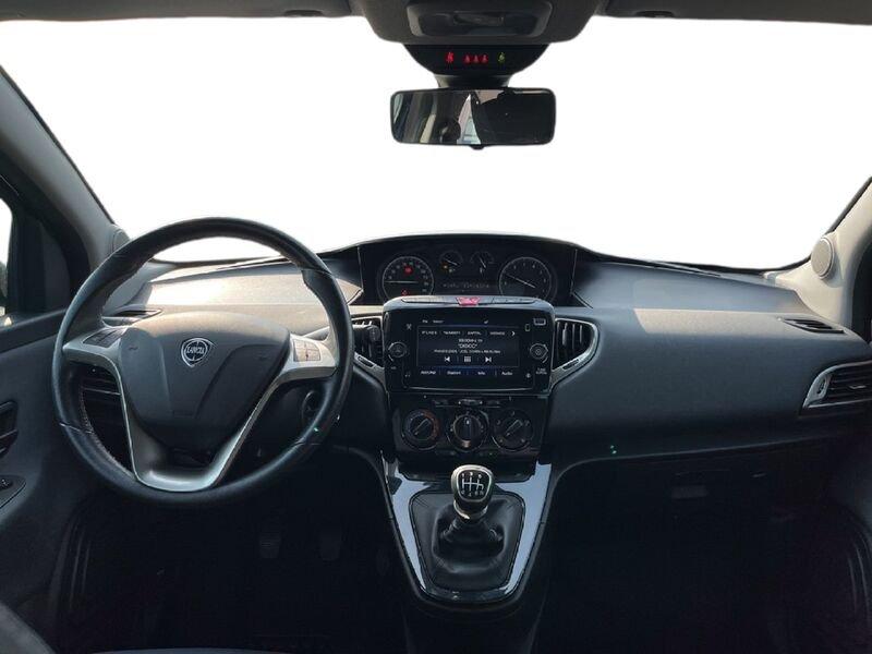 Lancia Ypsilon III 2021 1.0 firefly hybrid Gold s&s 70cv