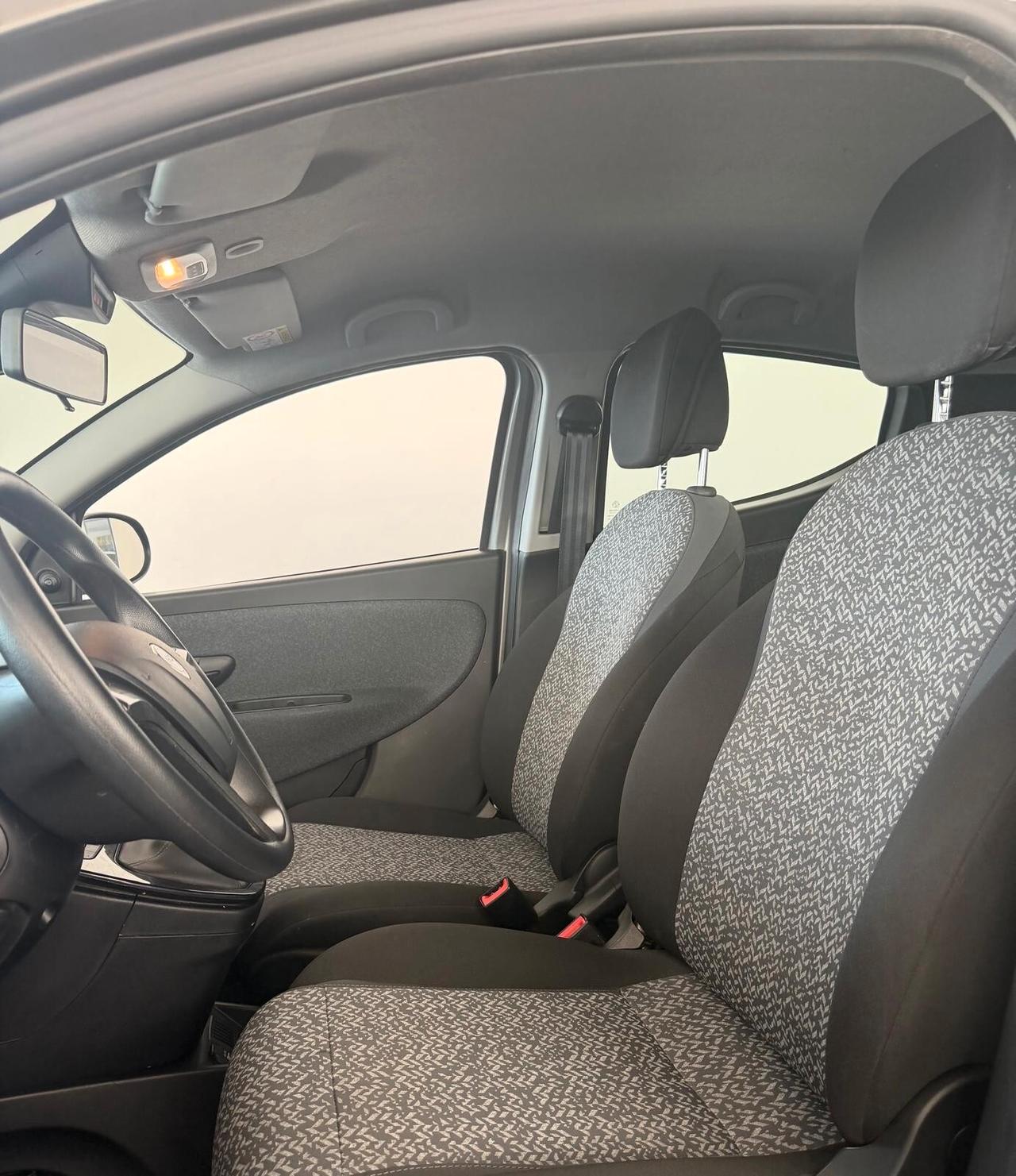 Lancia Ypsilon 1.0 FireFly 5 porte S&S Hybrid Gold