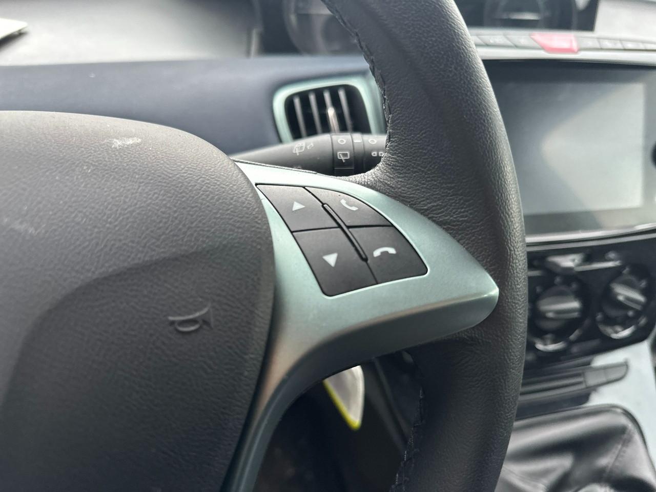 LANCIA Ypsilon III 2021 - Ypsilon 1.0 firefly hybrid Platino s&s 70cv