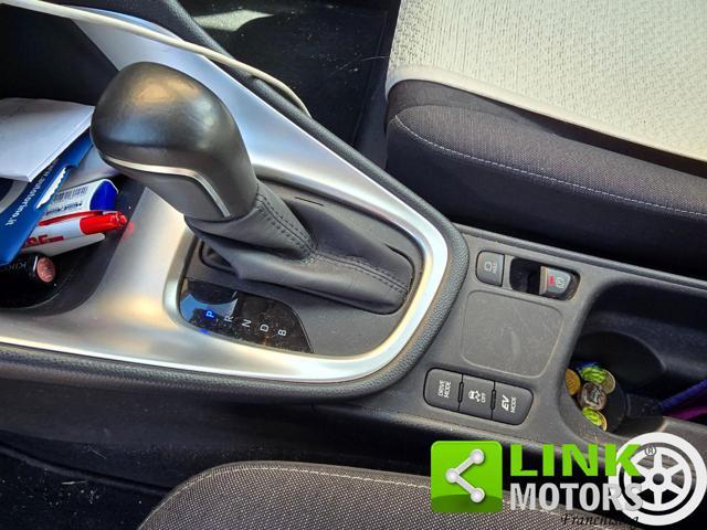 TOYOTA Yaris 1.5 Hybrid CVT Trend