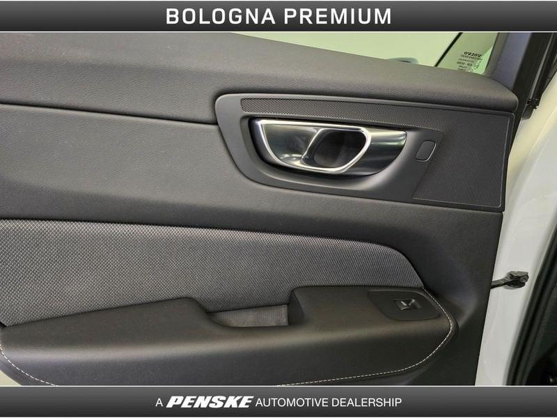 Volvo XC60 XC60 B4 (d) AWD automatico Plus Bright