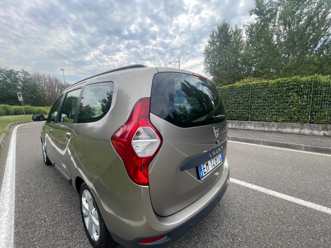 Dacia Lodgy Dacia Lodgy, euro 5b, anno 2013, 7 posti, 137.000 km!