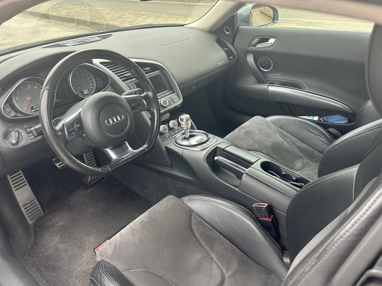 Audi R8 Plus 4.2 FSI #8771