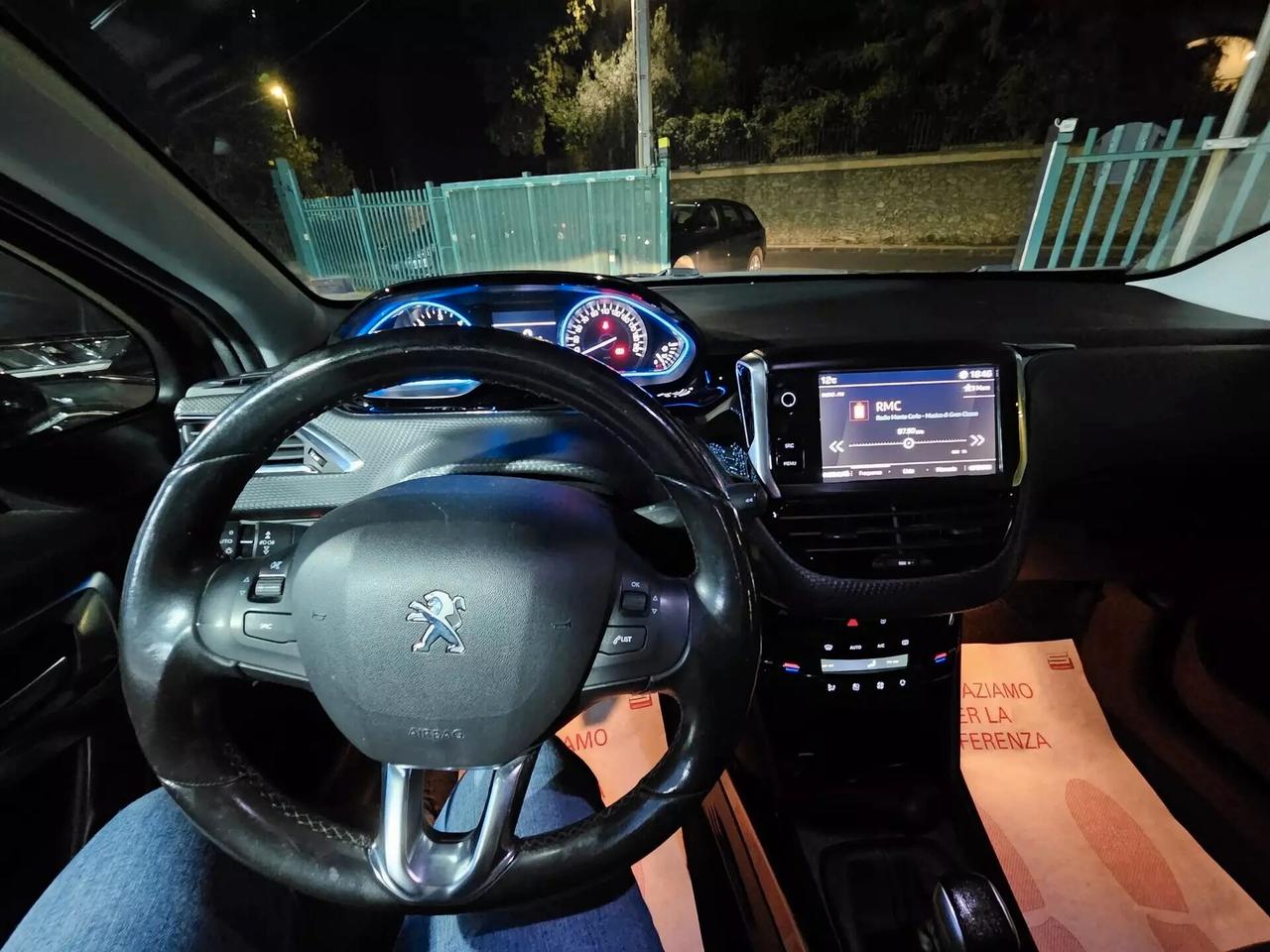 Peugeot 2008 BlueHDi 100 S&S Allure