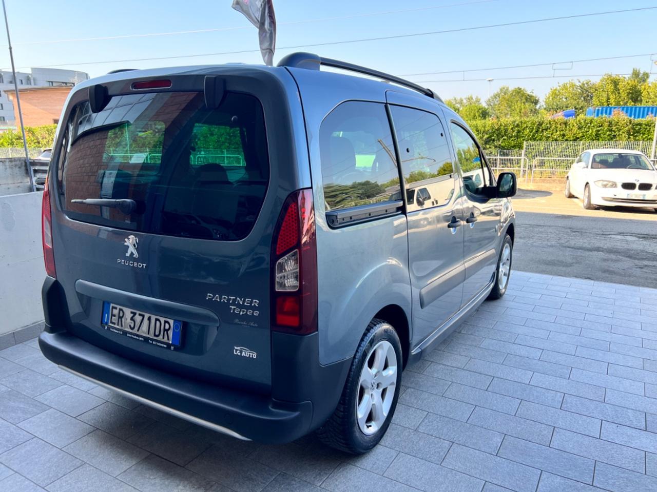 Peugeot Partner Tepee 1.6 HDi 115CV Outdoor