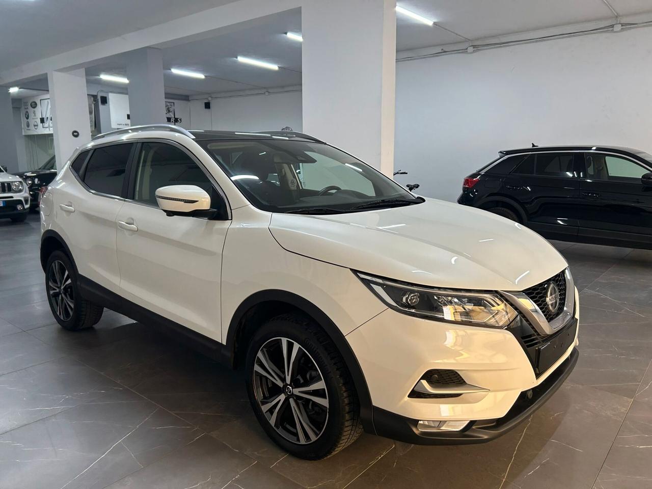 Nissan Qashqai 1.5 dCi 115 CV Tekna+ tetto panoramico