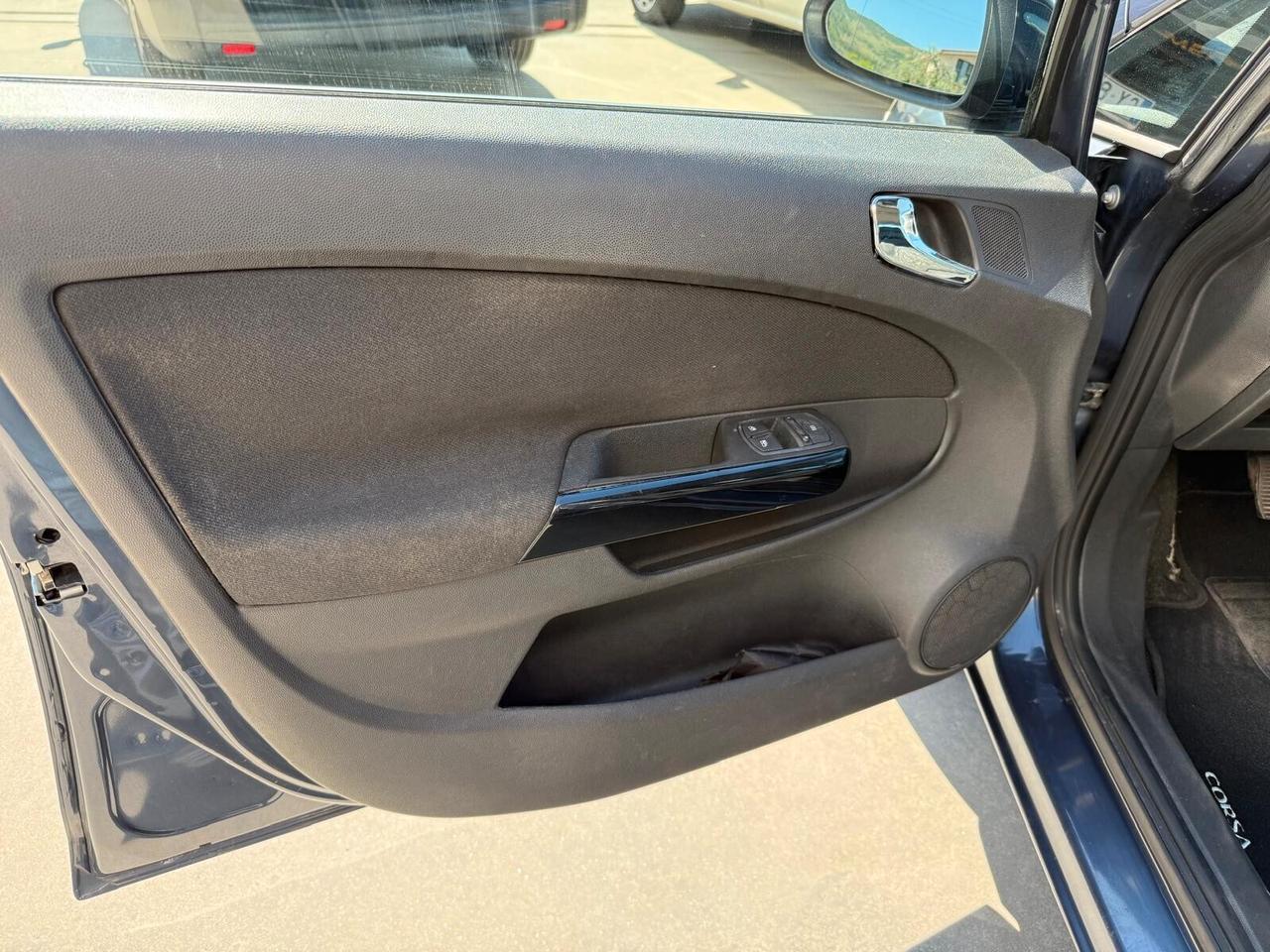 Opel Corsa 1.2 GPL-TECH Enjoy