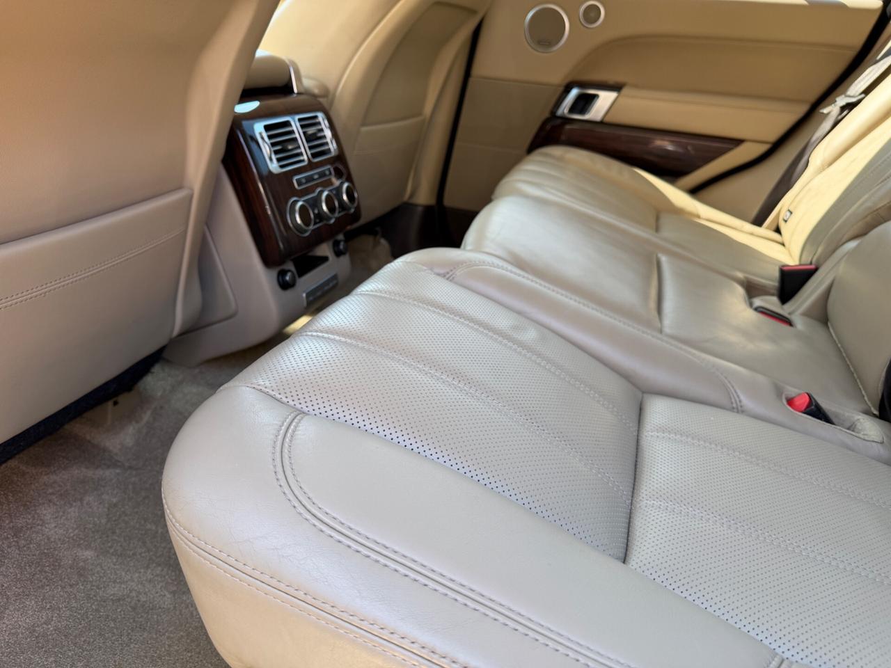 Land Rover Range Vogue 3.0 TDV6 AUTOBIOGRAPHI