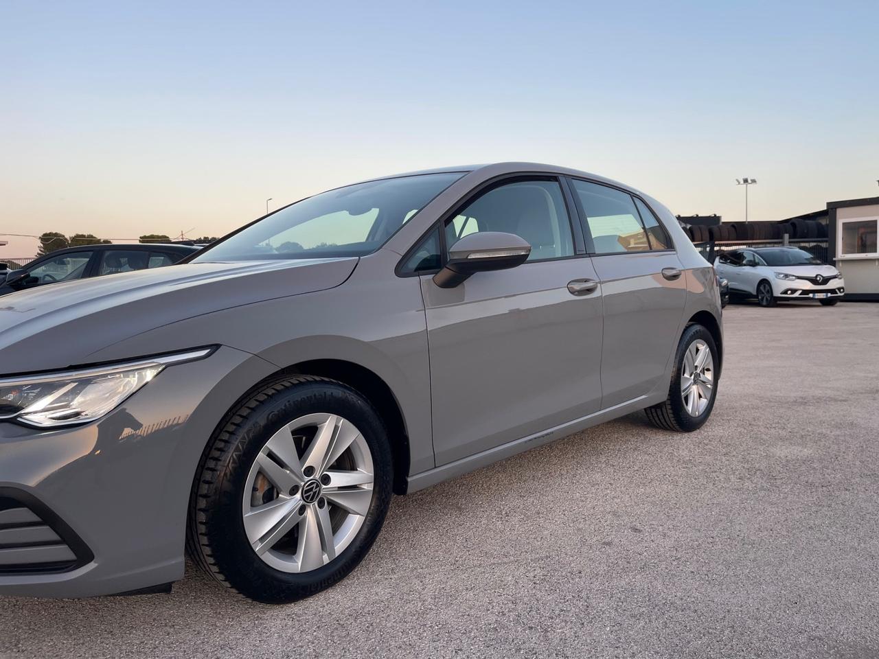 VOLKSWAGEN GOLF VIII 2.0 TDI DSG STYLE FULL MY21