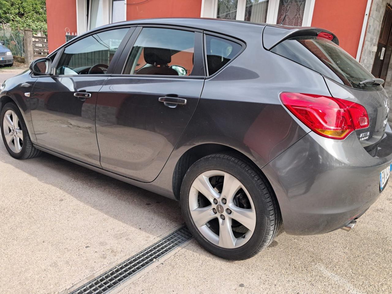 Opel Astra 1.4 Turbo 140CV 5 porte Cosmo benzina