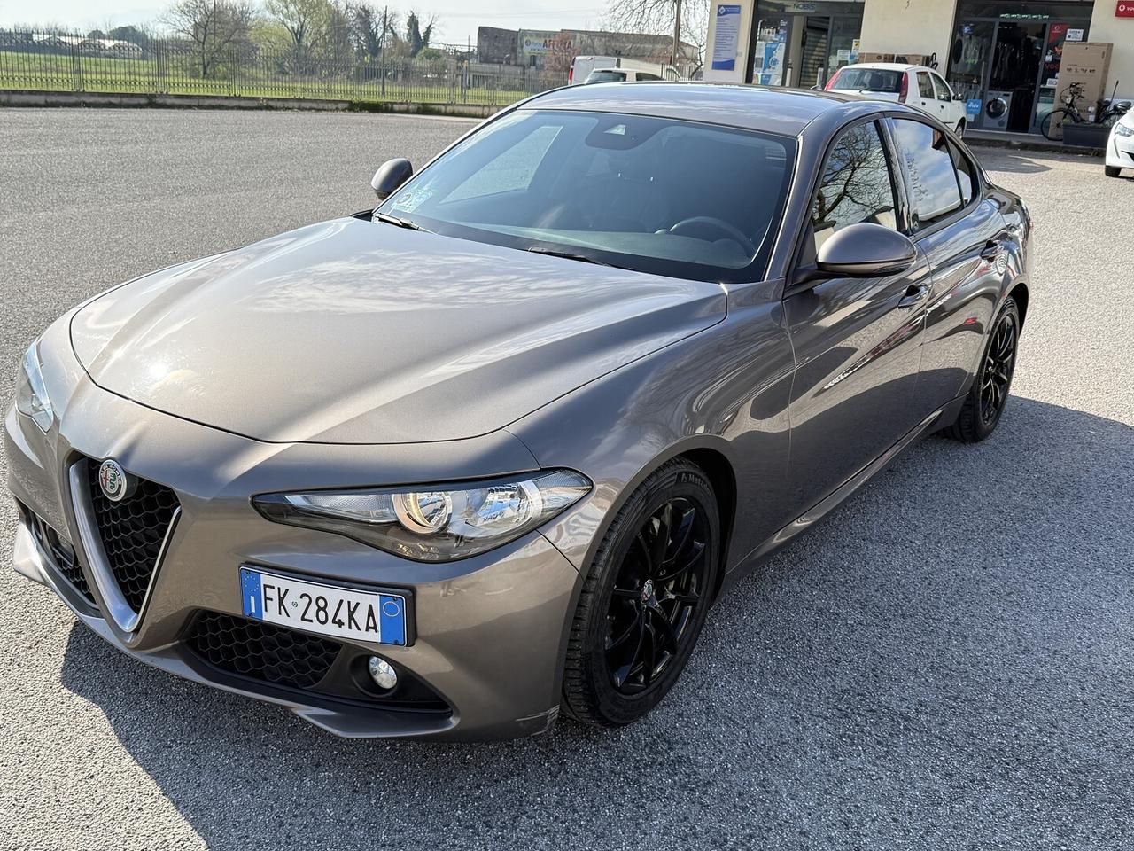 ALFA ROMEO GIULIA 150CV NAVI LED DNA