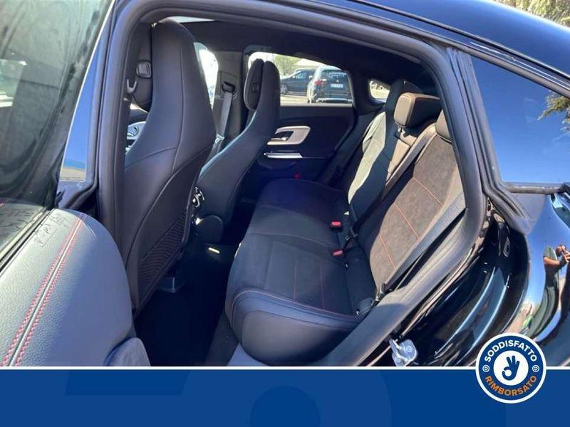 Mercedes-Benz CLA 200 Automatic 4Matic Coupé AMG Line Premium
