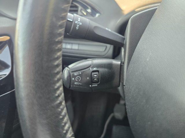 PEUGEOT 208 1.2i Benzina 82CV 5 Porte Active per NEOPATENTATI