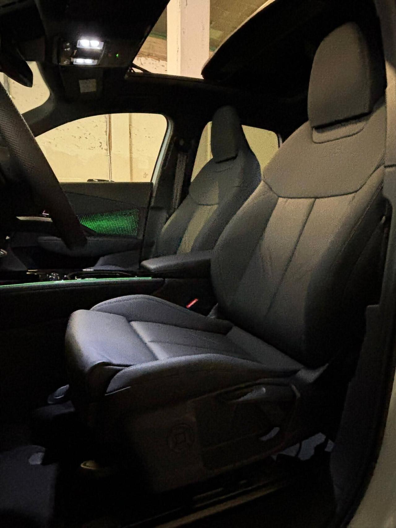 Audi Q3 35 TDI S tronic line edition//*