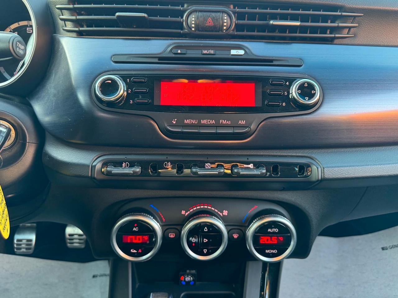 Alfa Romeo Giulietta 1.4 GPL 170CV DISTINCTIVE 2012