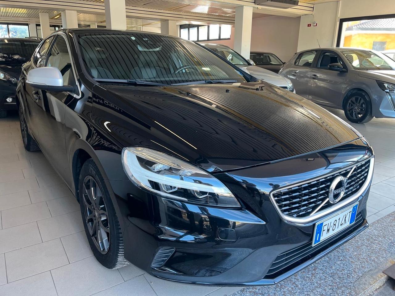 Volvo V40 D2 R-design
