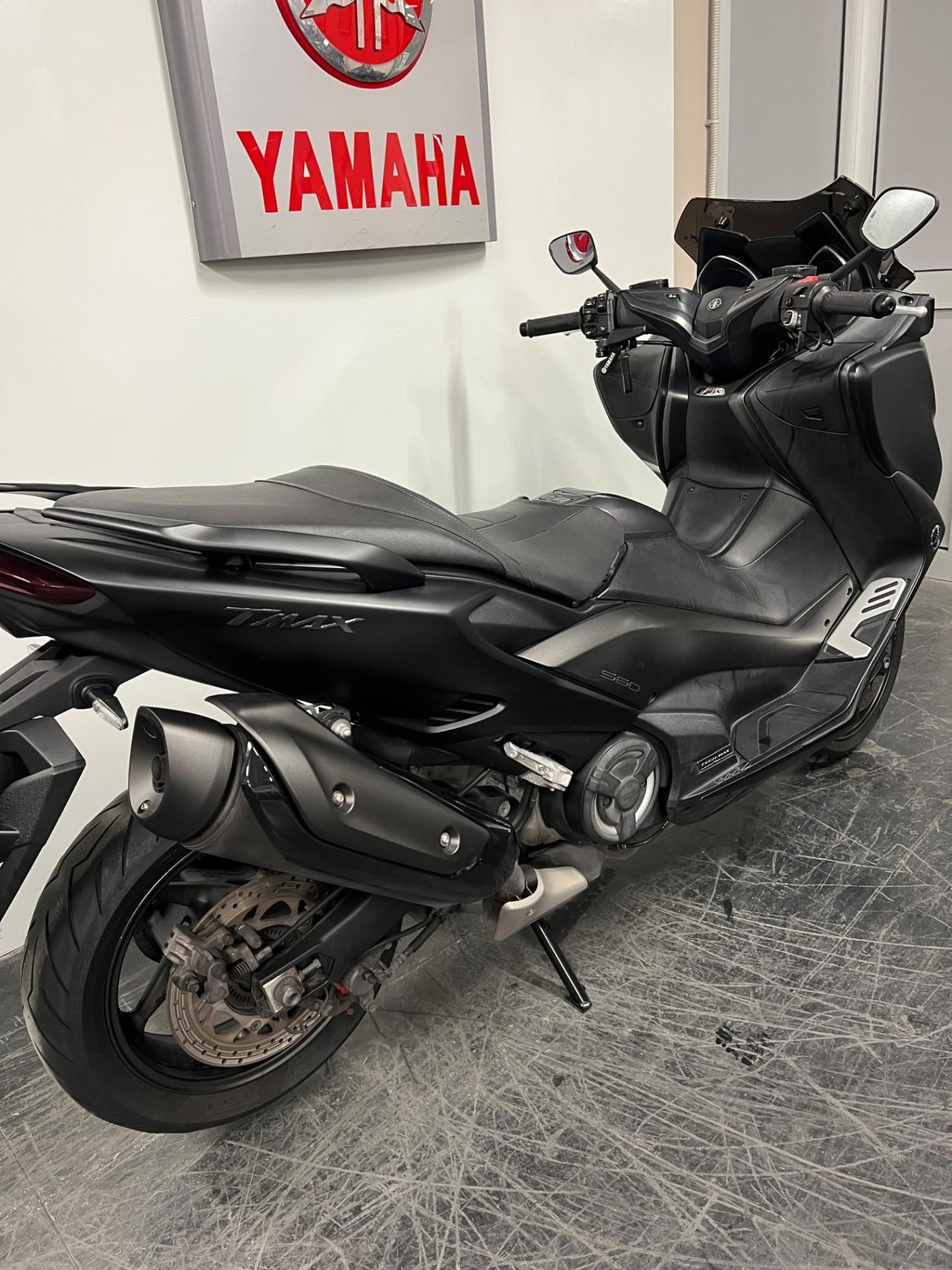 Yamaha TMAX 560 Tech max