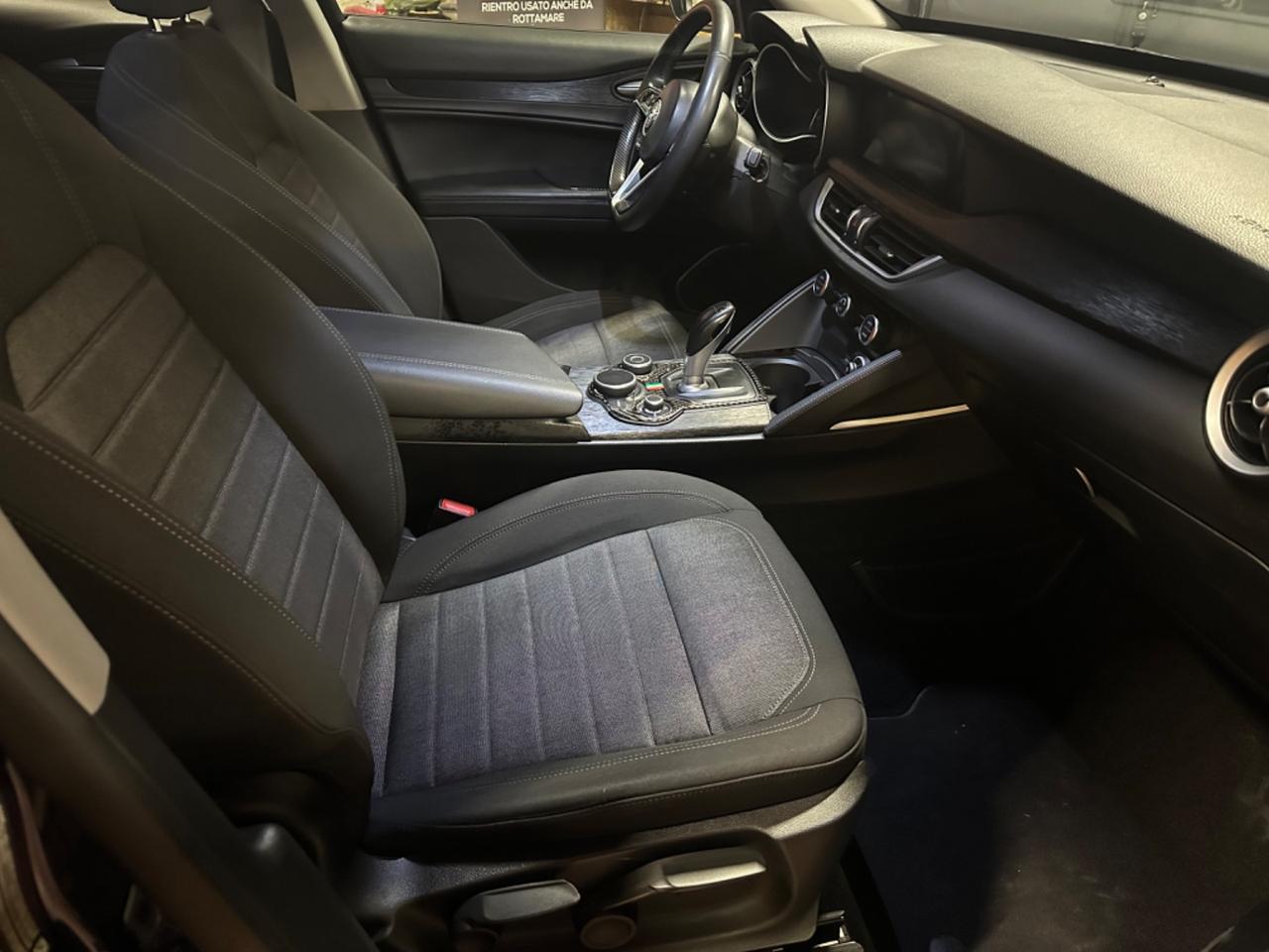 Alfa Romeo Stelvio 2.2 Turbodiesel 190 CV AT8 Q4 Business