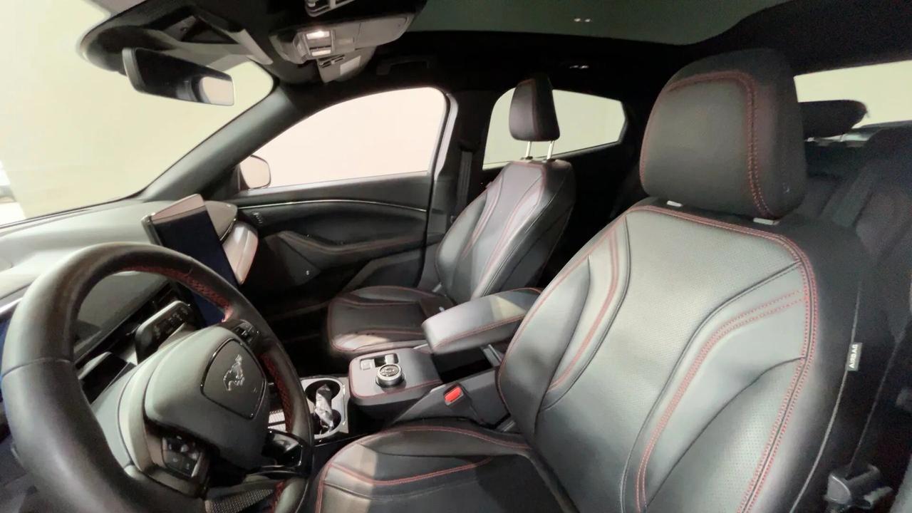 Ford Mustang Extended Range AWD CVT