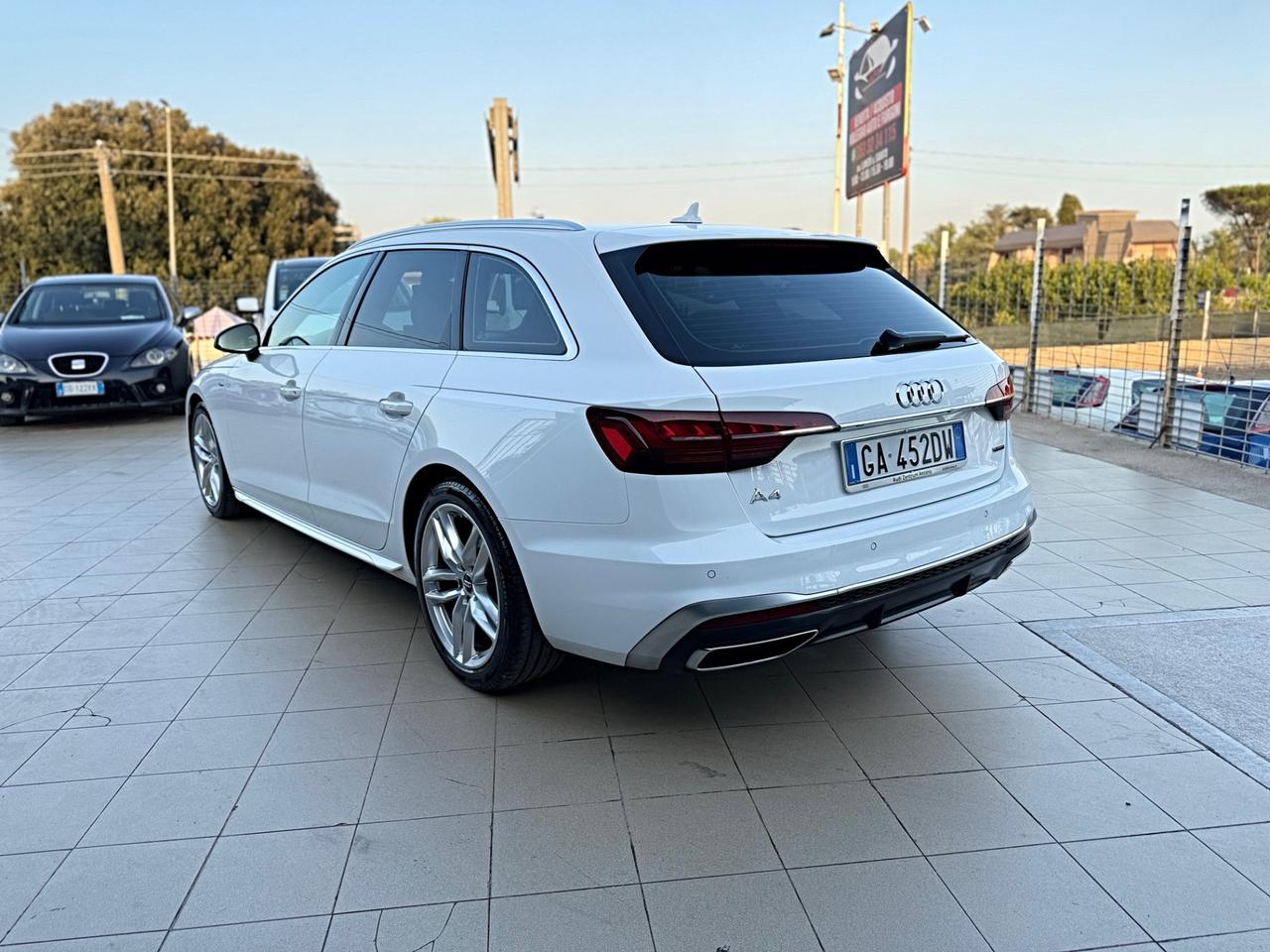 Audi A4 Avant 40 TDI quattro S tronic line edition