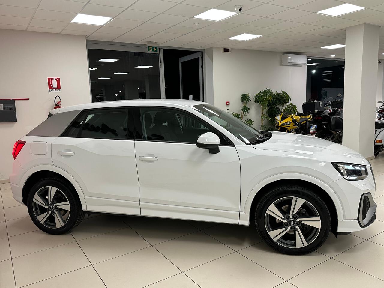 Audi Q2 35 TDI S tronic Identity Black 116 Cv 2024