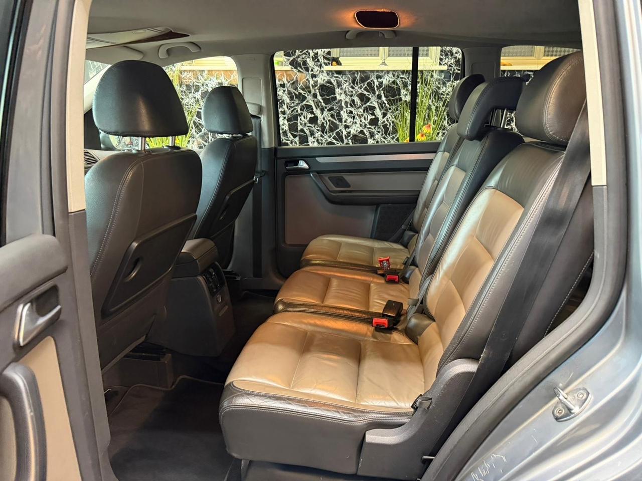 Volkswagen Touran 2.0 TDI 170CV DPF DSG Highline