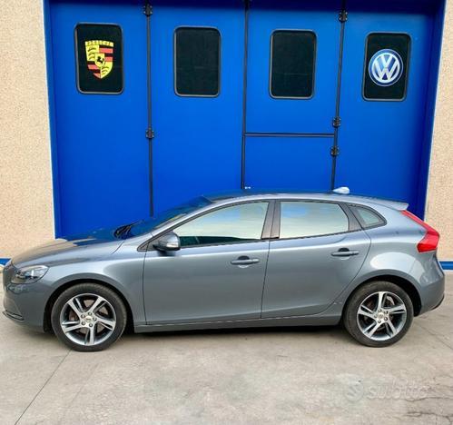 VOLVO V40 D2 Geartronic Kinetic EURO 6B