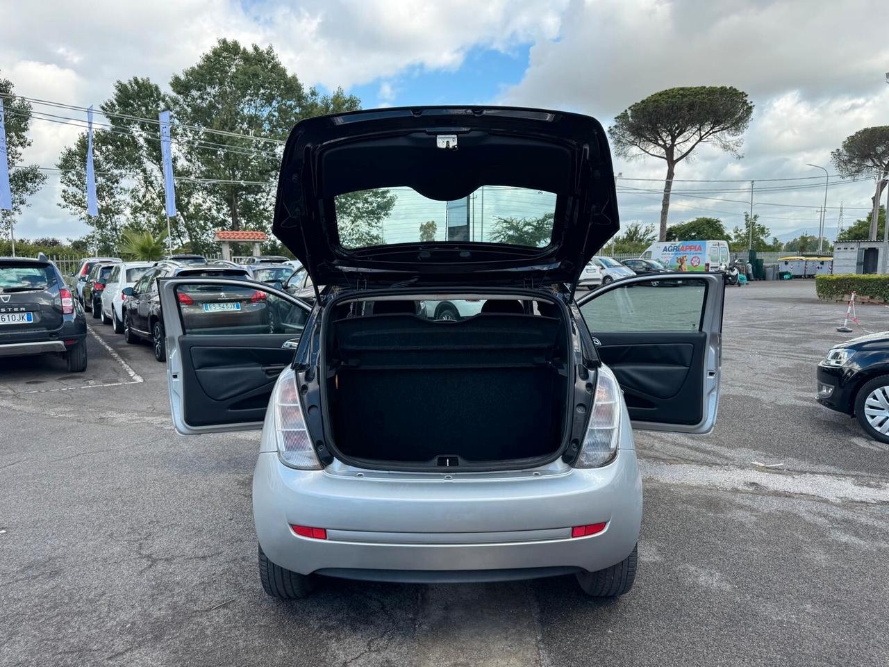 Lancia Ypsilon 1.3 MULTIJET 75CV NEOPAT 2010