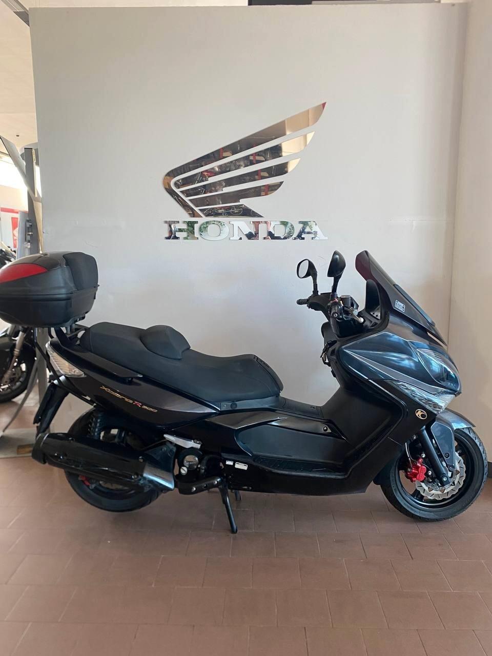Kymco Xciting 300i r