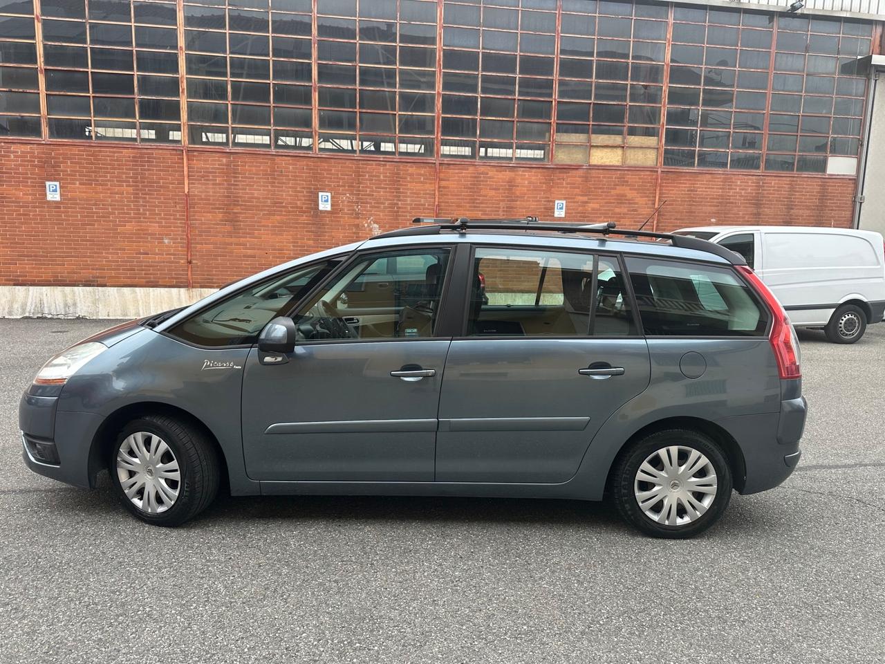 Citroen Grand C4 Picasso c 4 gran 1.6 metano della casa