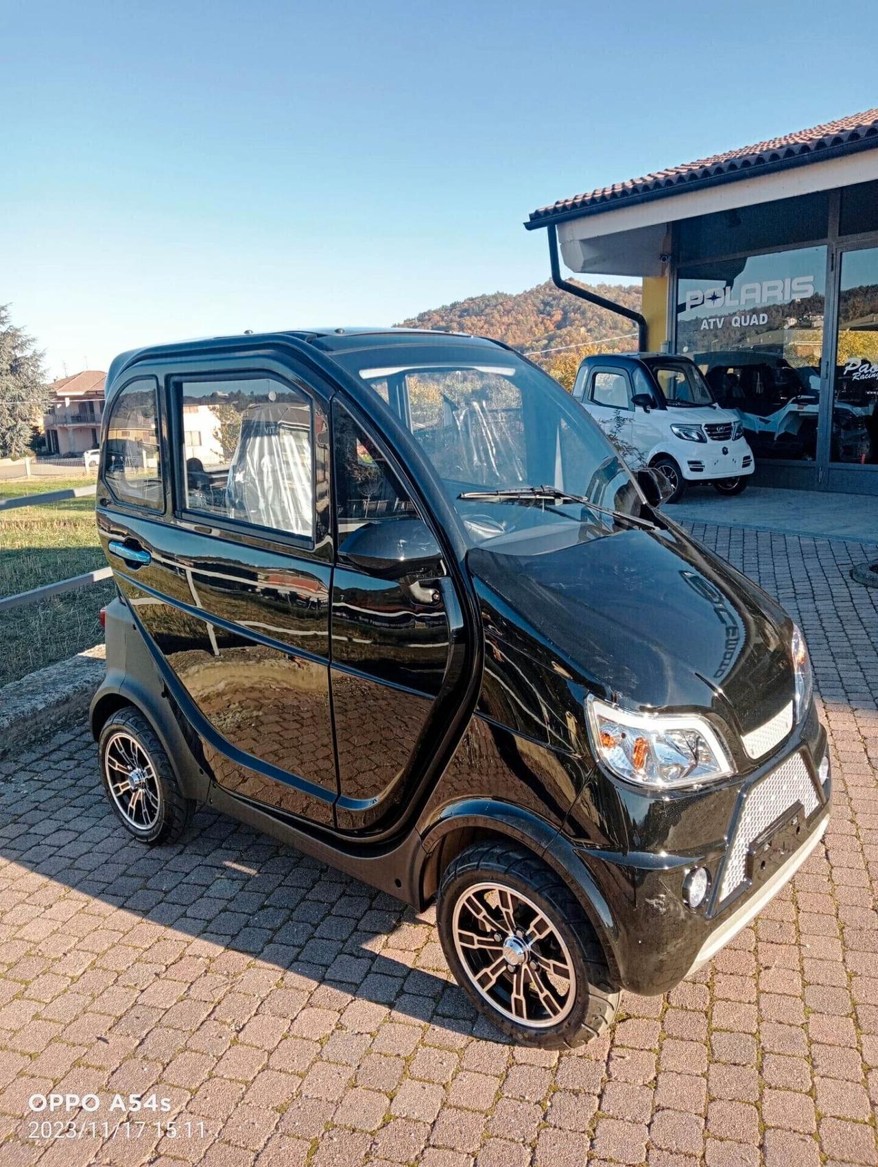 SCOOTER CHIUSO VITALE CABINATO ANZIANI O DISABILI