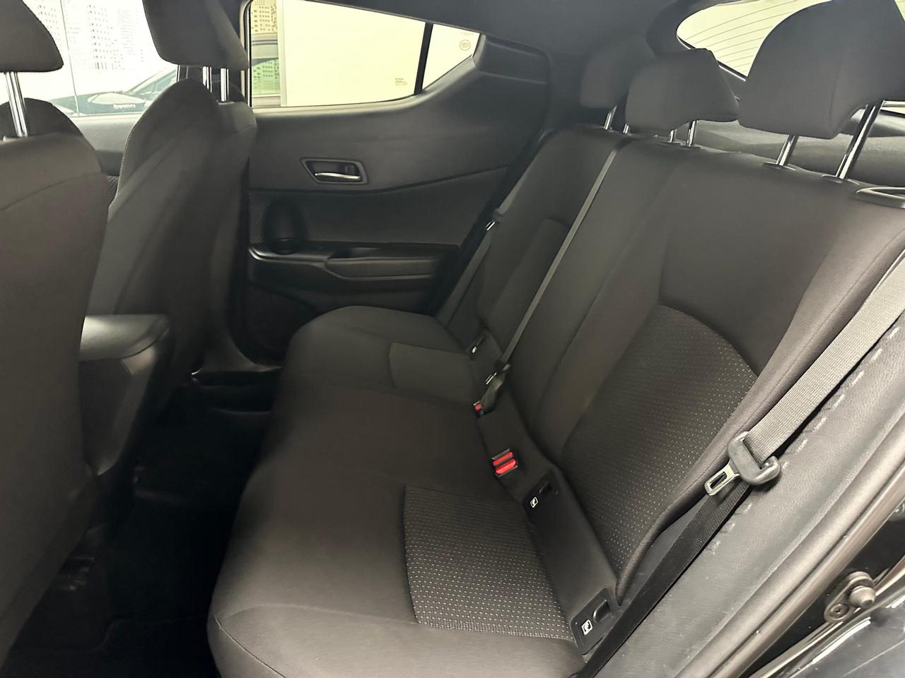 Toyota C-HR 1.8h Trend 2wd e-cvt