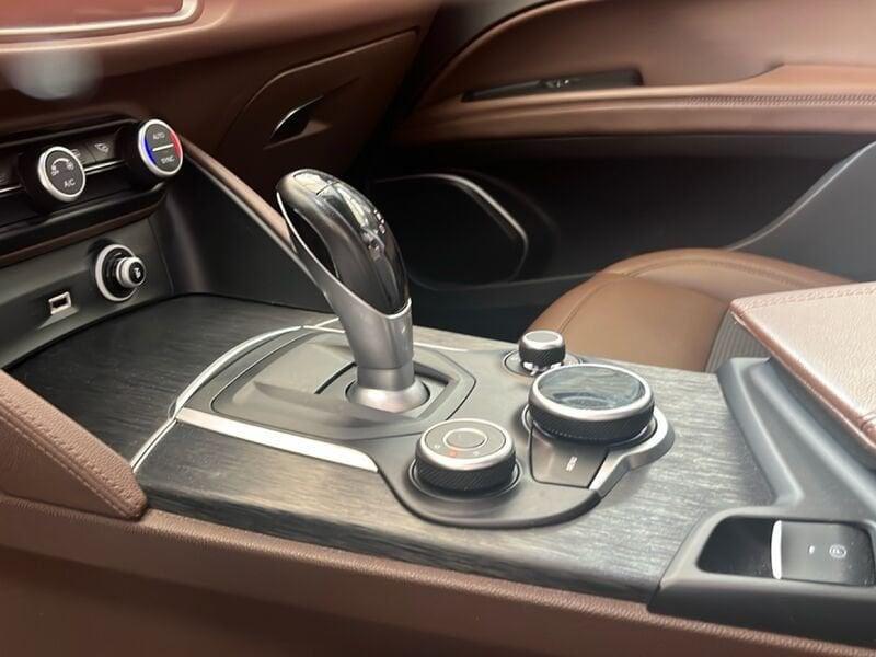 Alfa Romeo Stelvio 2.2 TD 190 CV Super Business AT8 Q4
