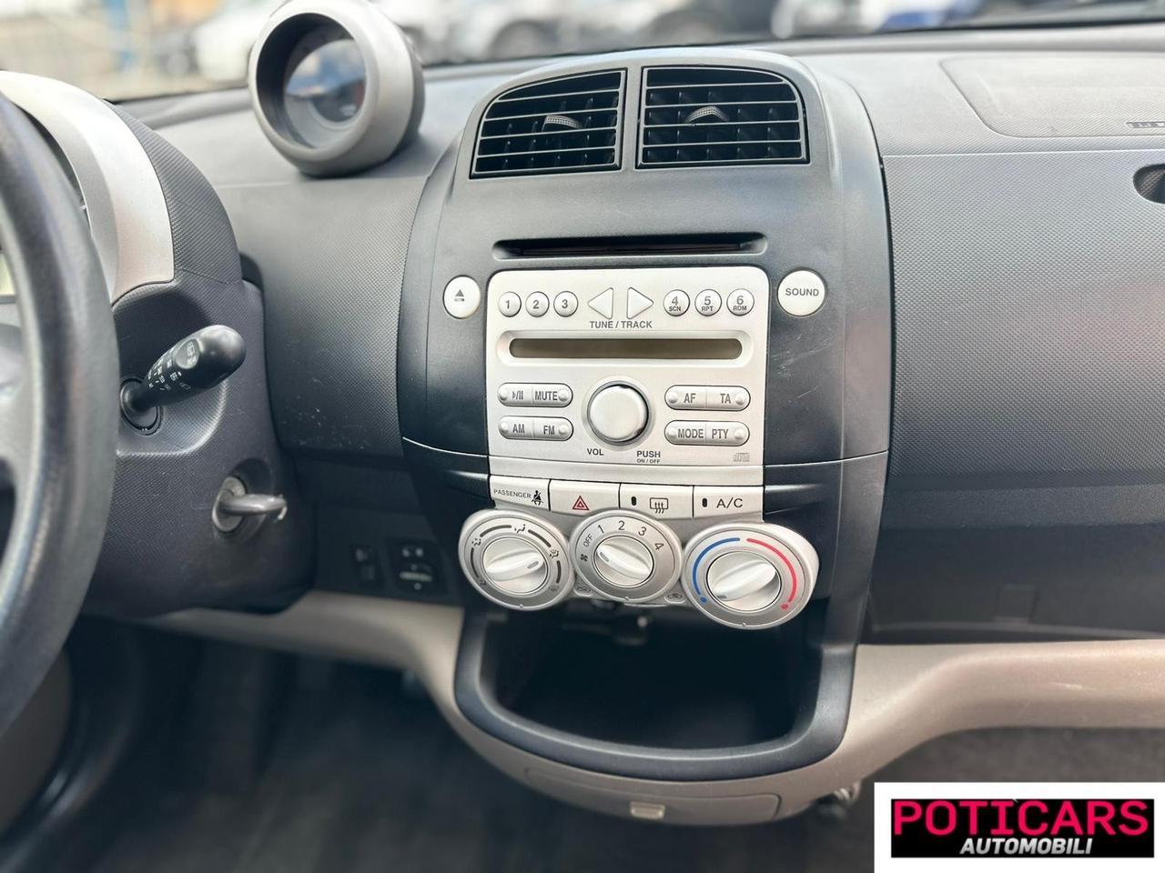 Daihatsu Sirion 1.3 16V Mio