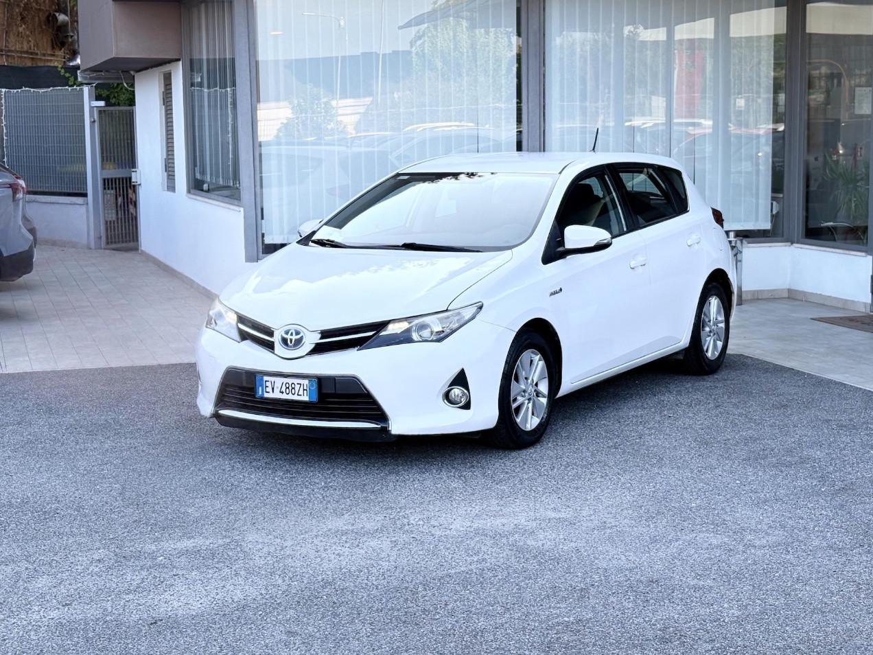 Toyota Auris 1.8 Hydrid 99CV E6 Neo - 2014