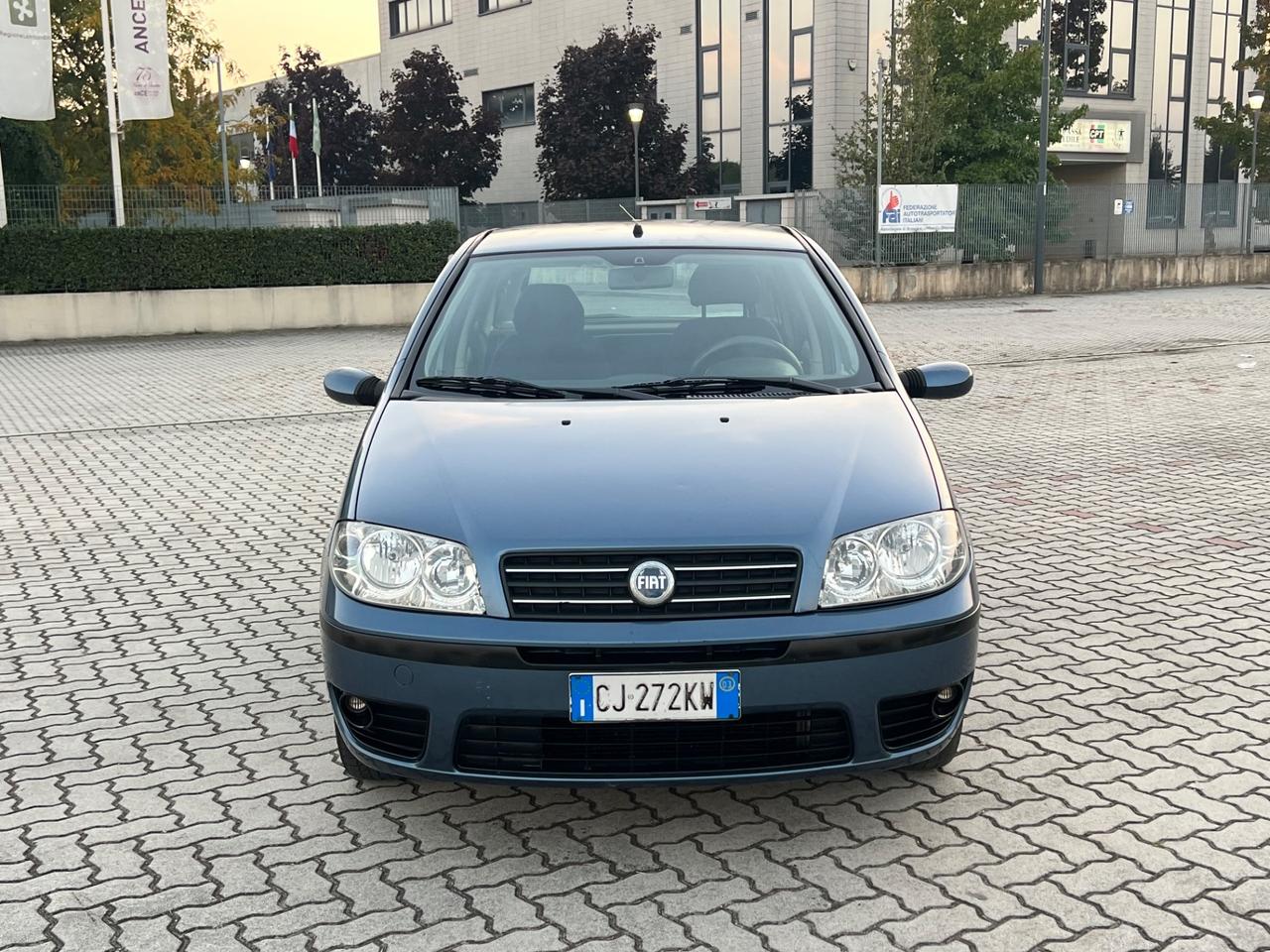 Fiat Punto 1.2i cat 5 porte ELX