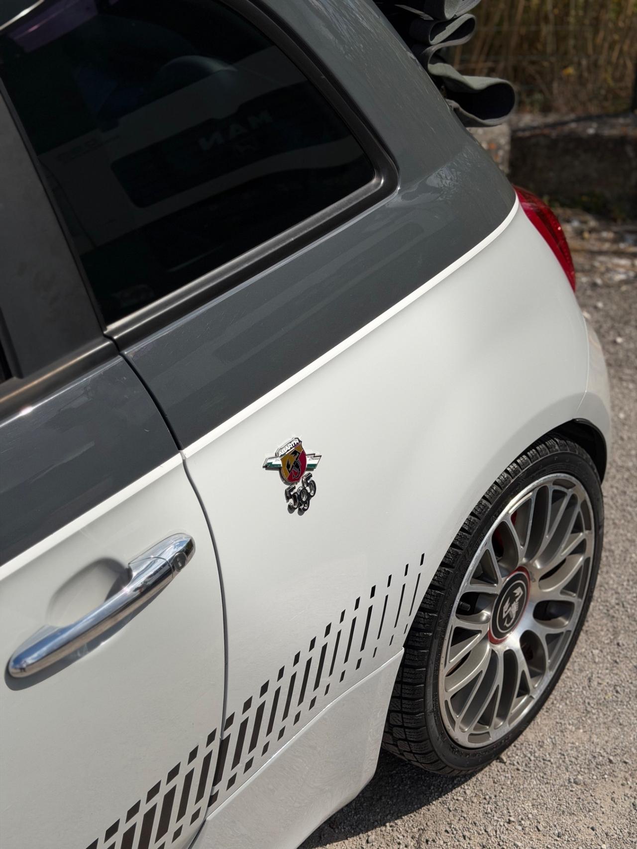 Abarth 500 C 1.4 Turbo T-Jet MTA Bicolore