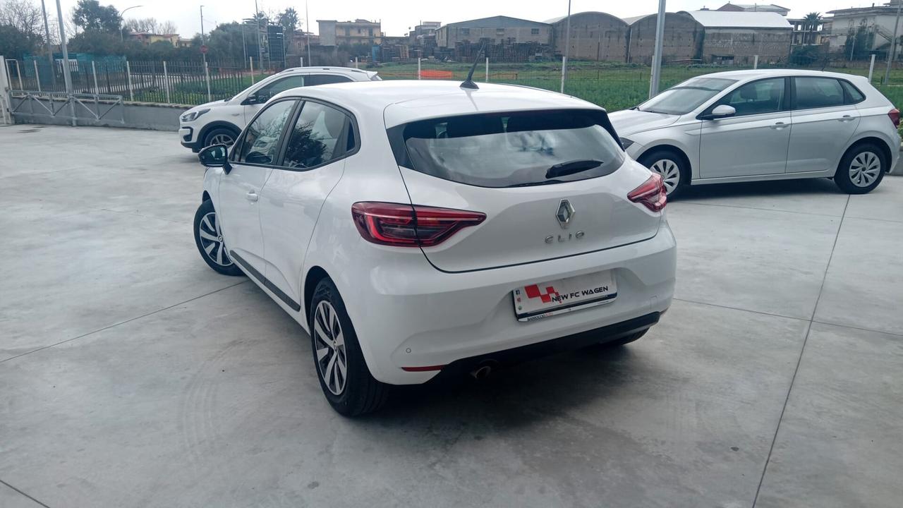 Renault Clio TCe 100 CV GPL 5 porte Equilibre autocarro n1