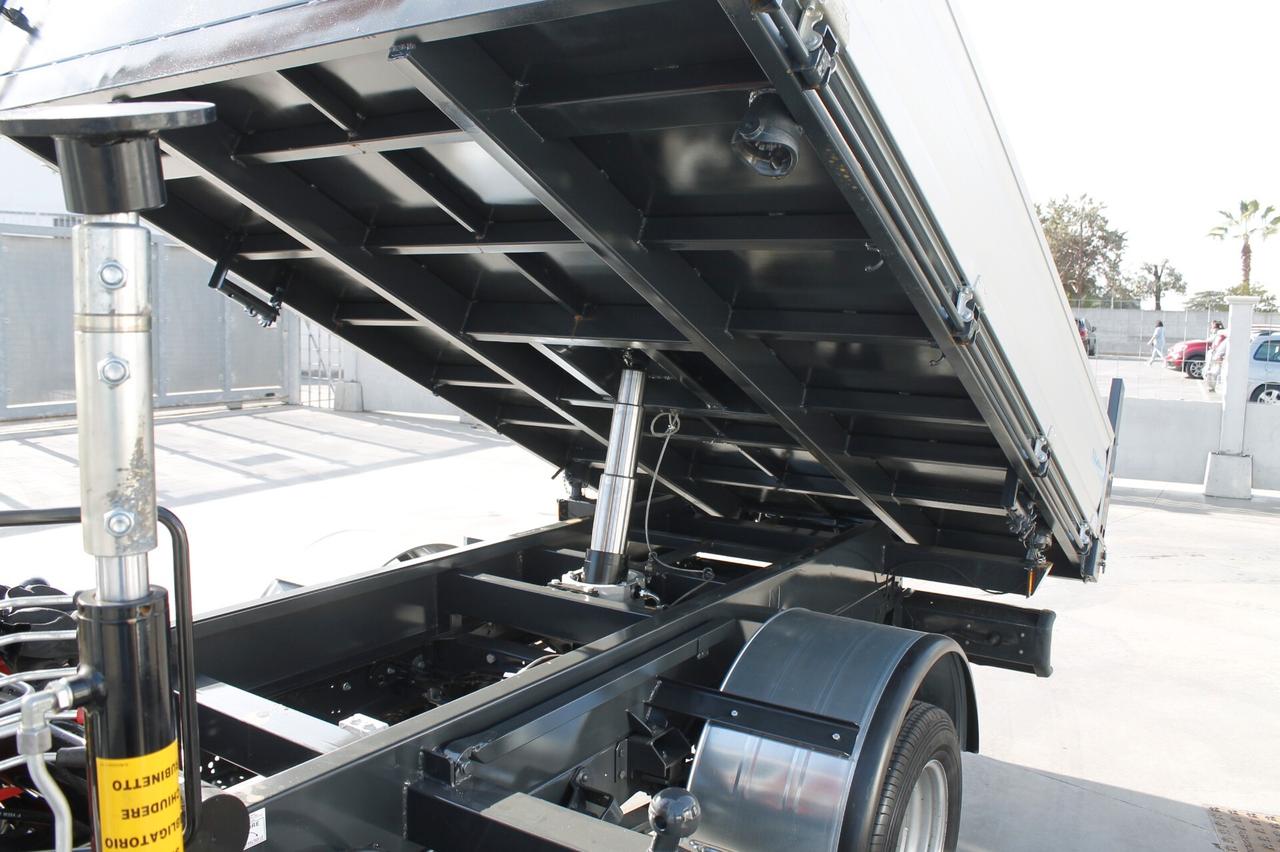 Iveco daily 35-140 cassone ribaltabile trilaterale e grù nuovi.