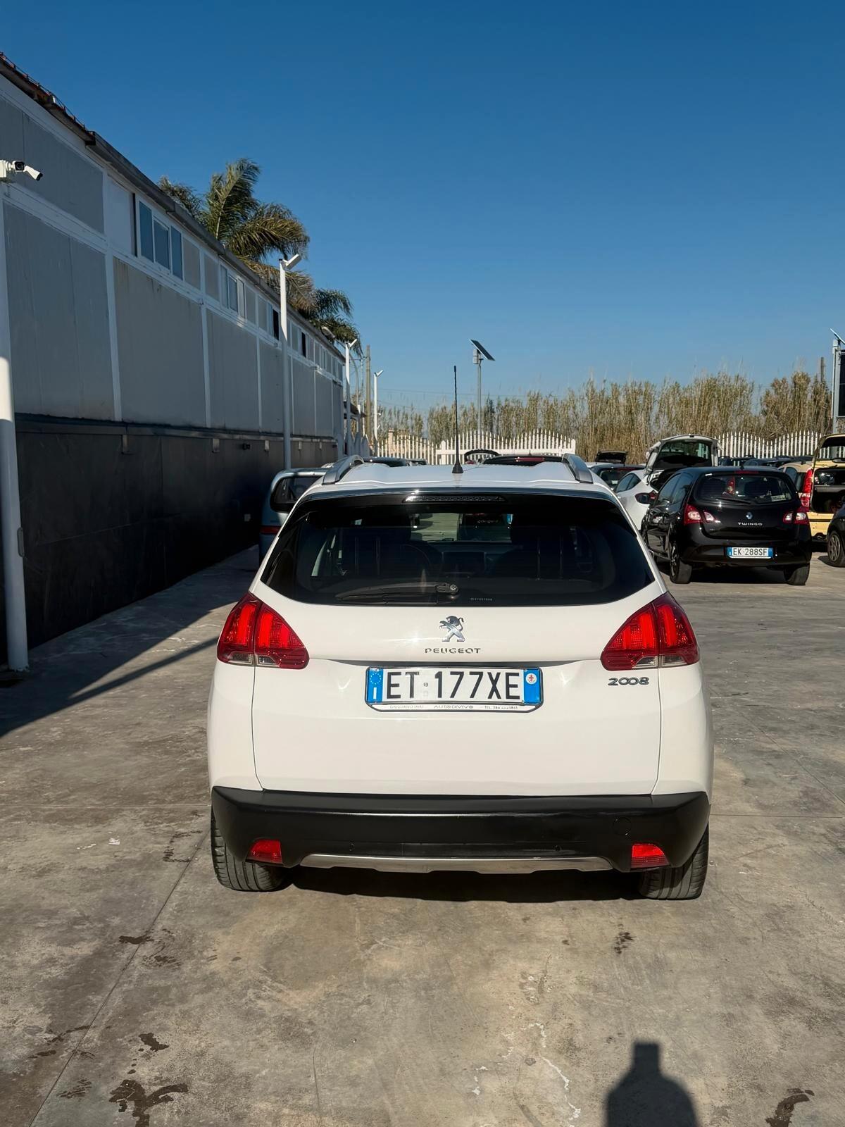 Peugeot 2008 1.6 e-HDi 92 CV Stop&Start Allure