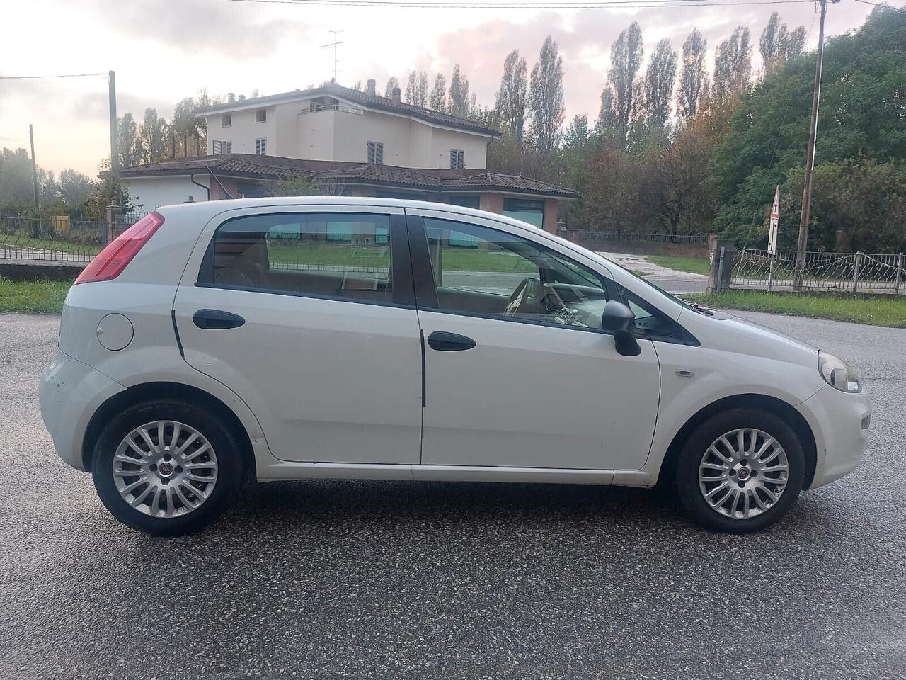 Fiat Punto 1.3 MJT II 75 CV 5 porte Lounge