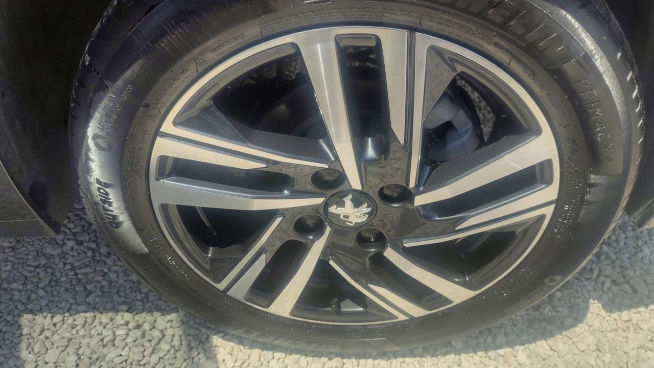 Peugeot 208 PureTech 130 Stop&Start EAT8 5 porte GT-line