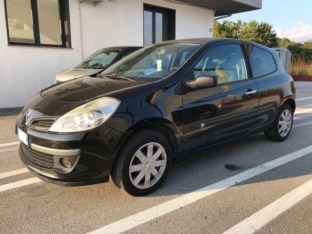 Renault Clio Clio 1.5 dci Le Iene 85cv 3p TAGLIANDATA