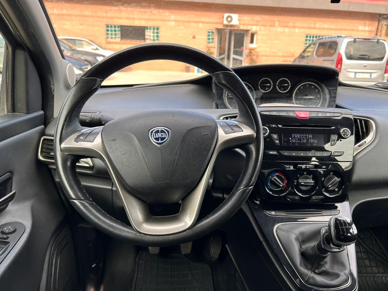 LANCIA Y 1.2GPL 60CV - NEOPATENTATI