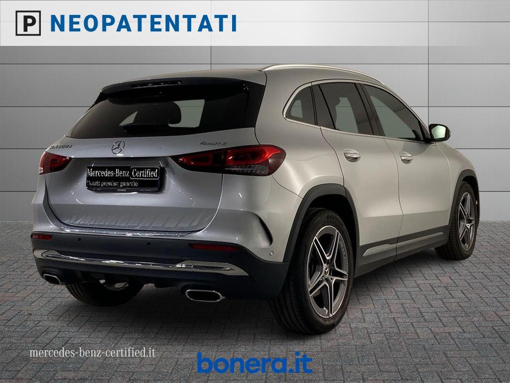 Mercedes GLA 180 180 D AMG Line Premium Plus 8G-DCT