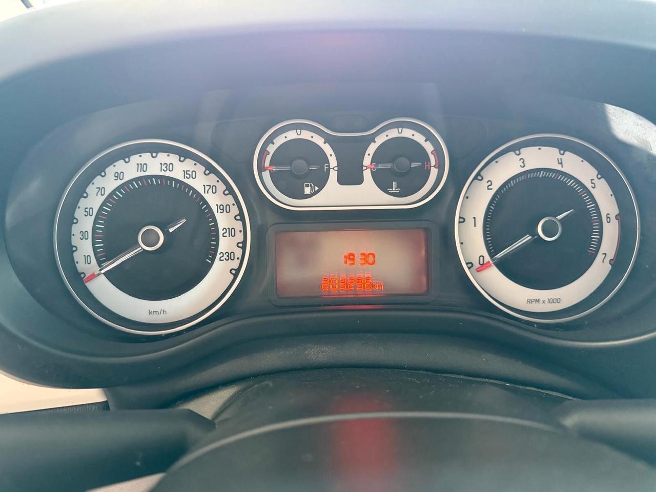 Fiat 500L 0.9 TWINAIR X NEOPATENTATI 2014