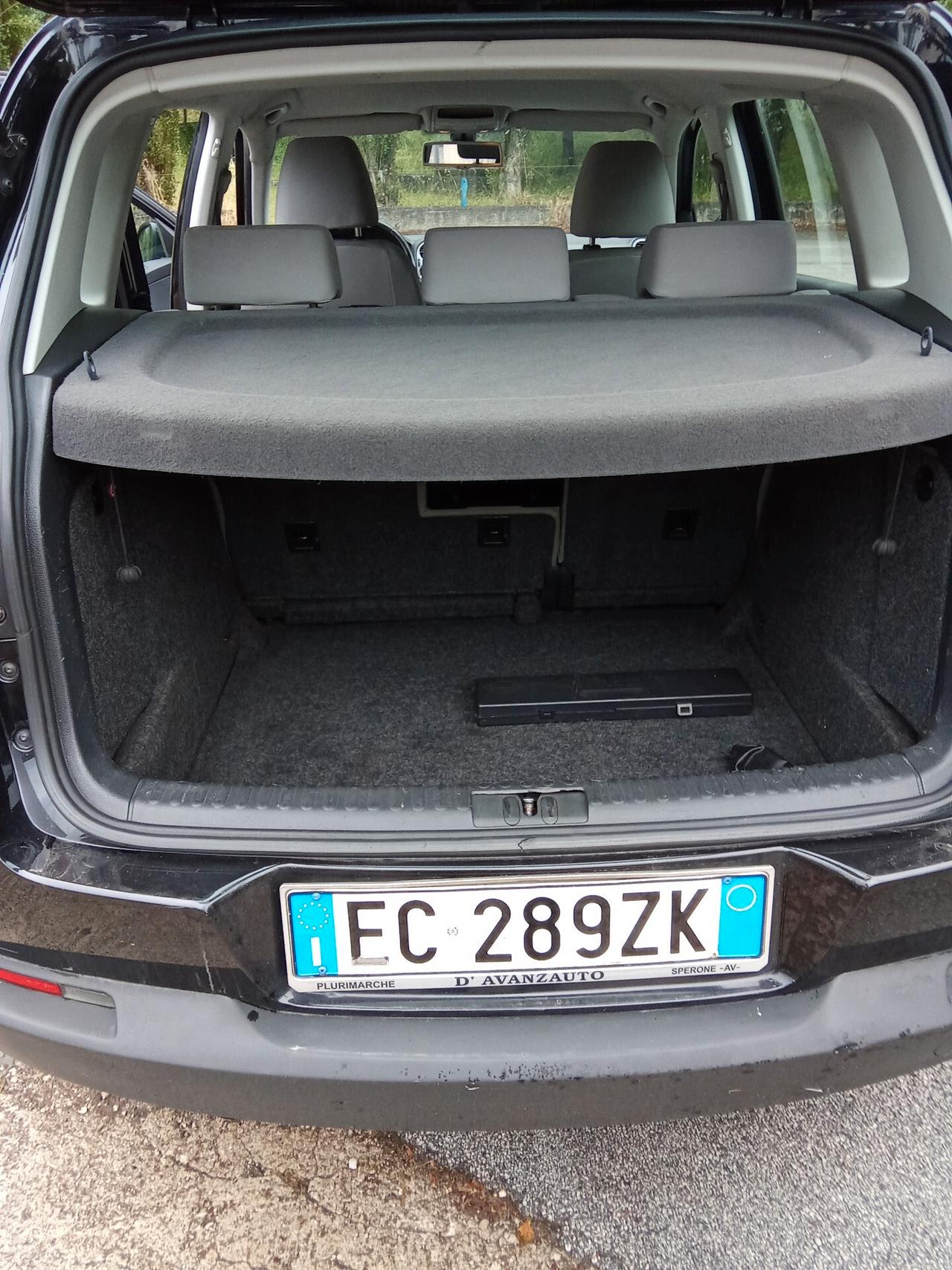 Volkswagen Tiguan 2.0 TDI BlueMotion 011