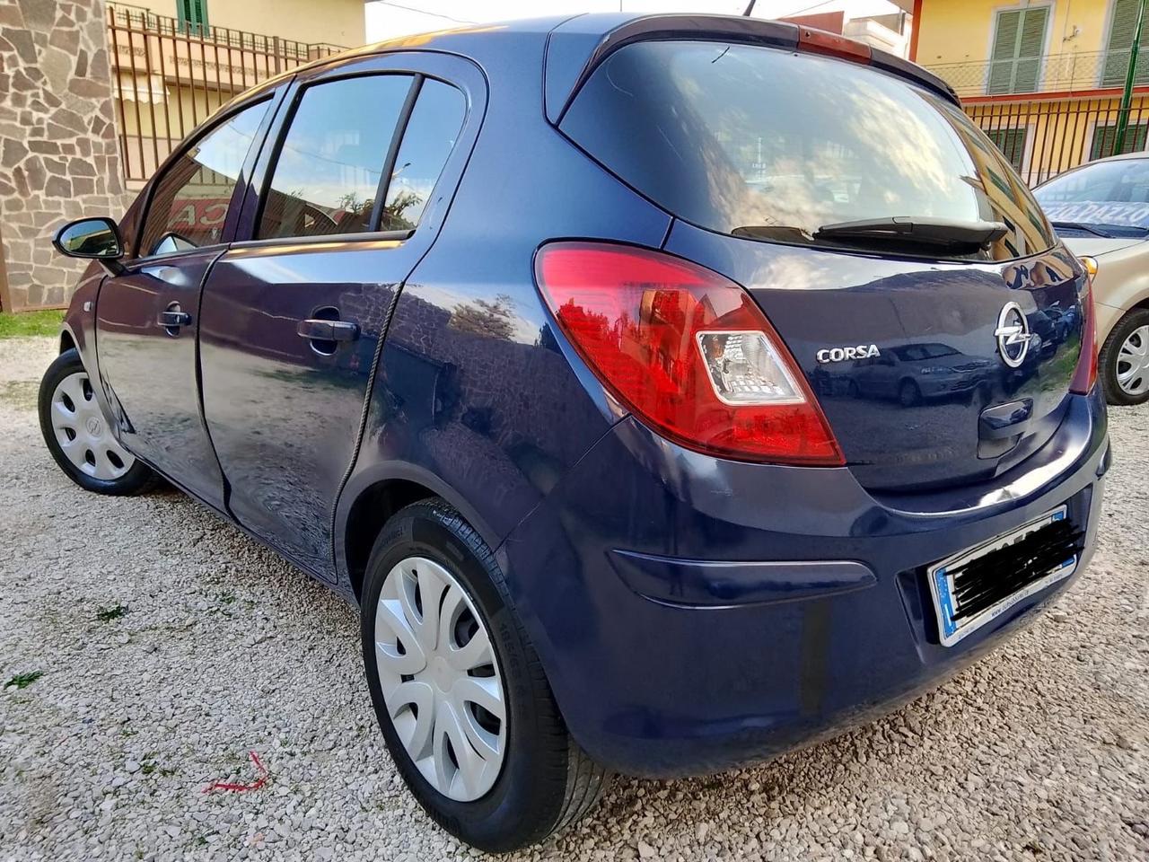 Opel Corsa 1.4 16V 5 porte Sport (automatica)