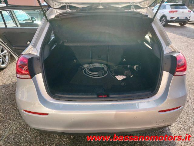 MERCEDES-BENZ A 250 e hybrid EQ Business Plug In